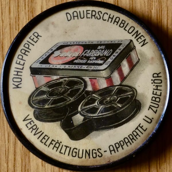 Farbbänder, Kohlepapier, Vervielfältigungsapparate......